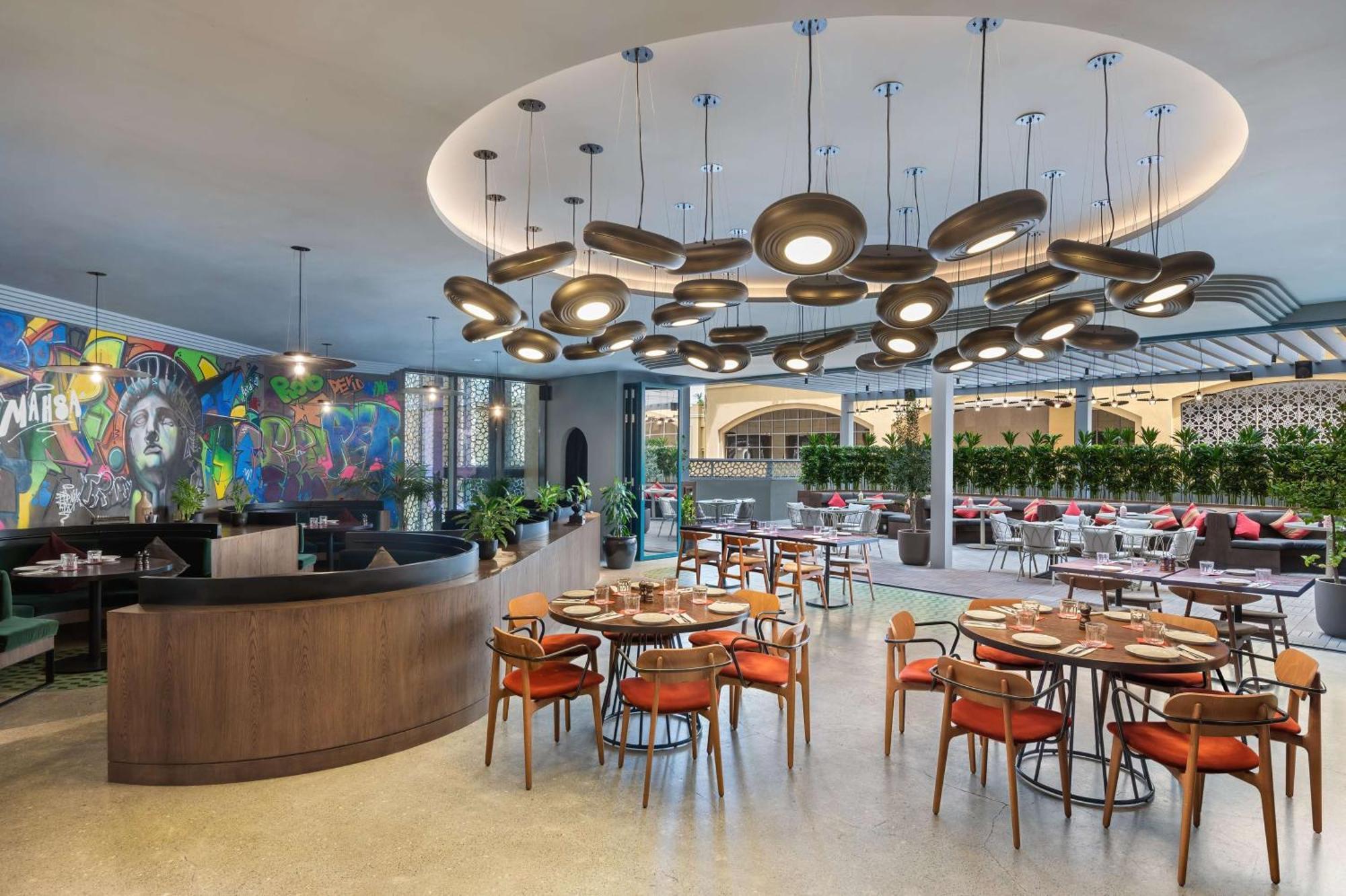 Ja Ocean View Hotel, Jumeirah Beach Dubai Exterior photo The restaurant