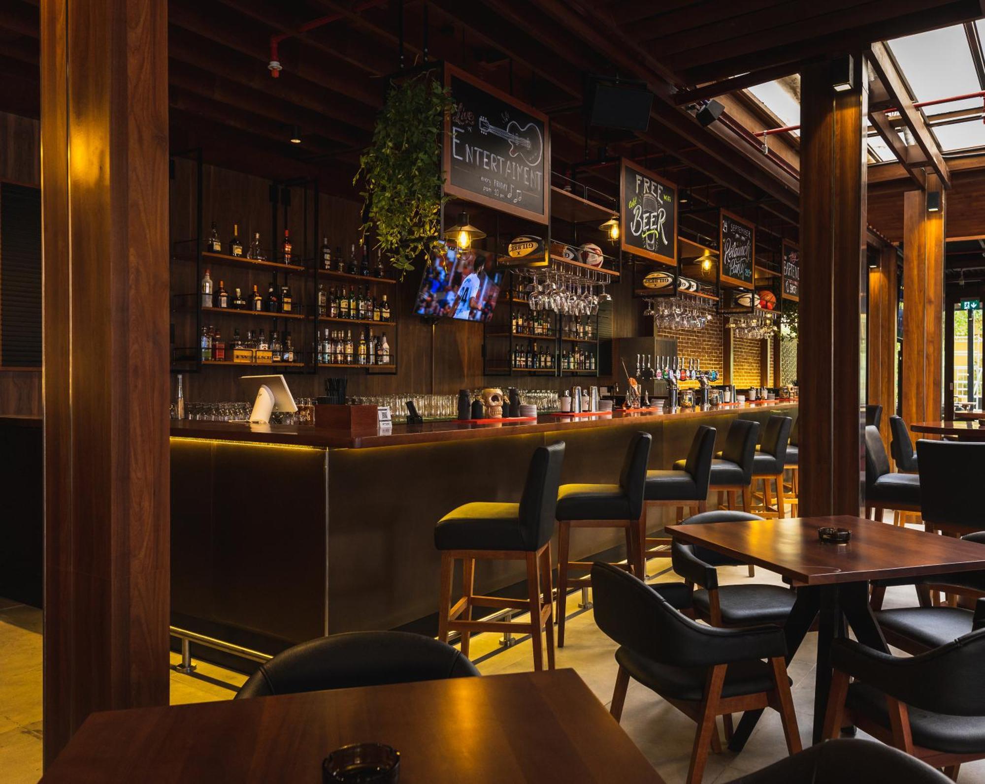 Ja Ocean View Hotel, Jumeirah Beach Dubai Exterior photo The bar at the 2018 edition of the World Gourmet Summit
