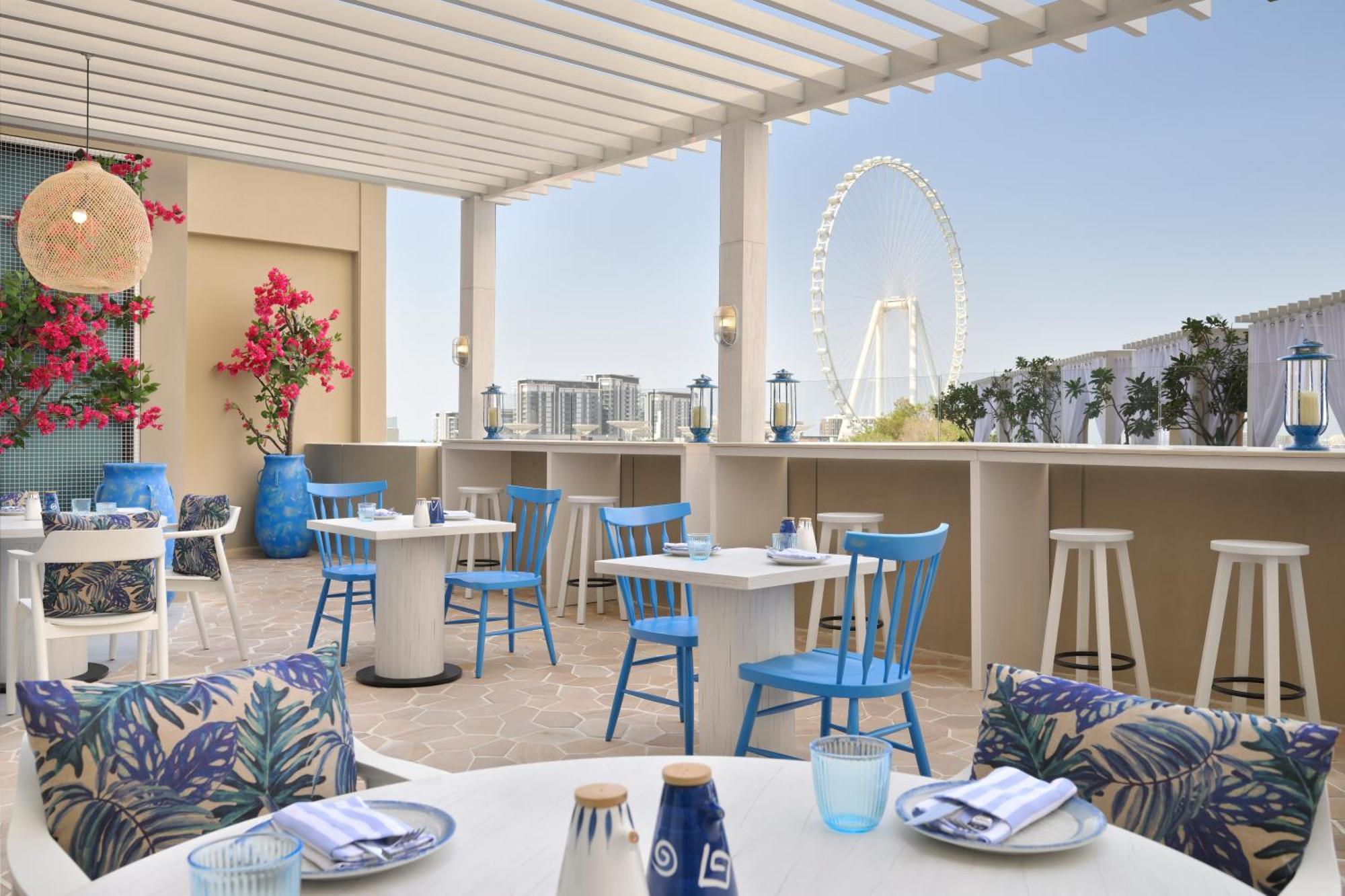 Ja Ocean View Hotel, Jumeirah Beach Dubai Exterior photo The rooftop bar